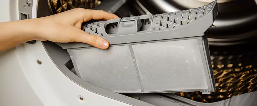 Signs Of A Clogged Dryer Lint Trap in Maricopa, Arizona